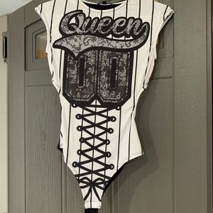 Queen bodysuit size small.